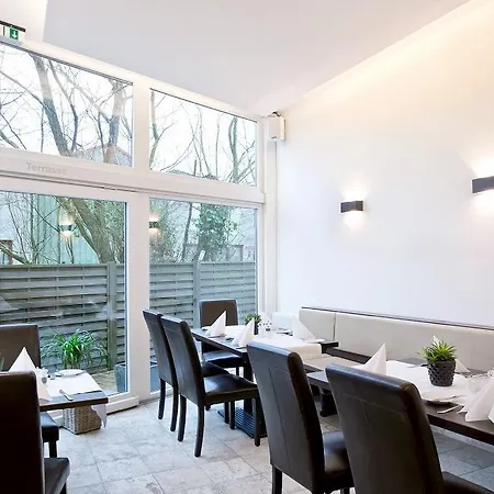 Hotel Haus Fabry 3*